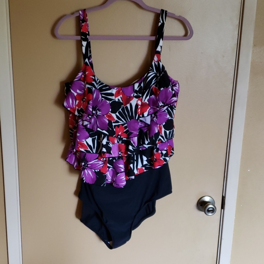 Size 22W black and floral 1 piece swimsuit